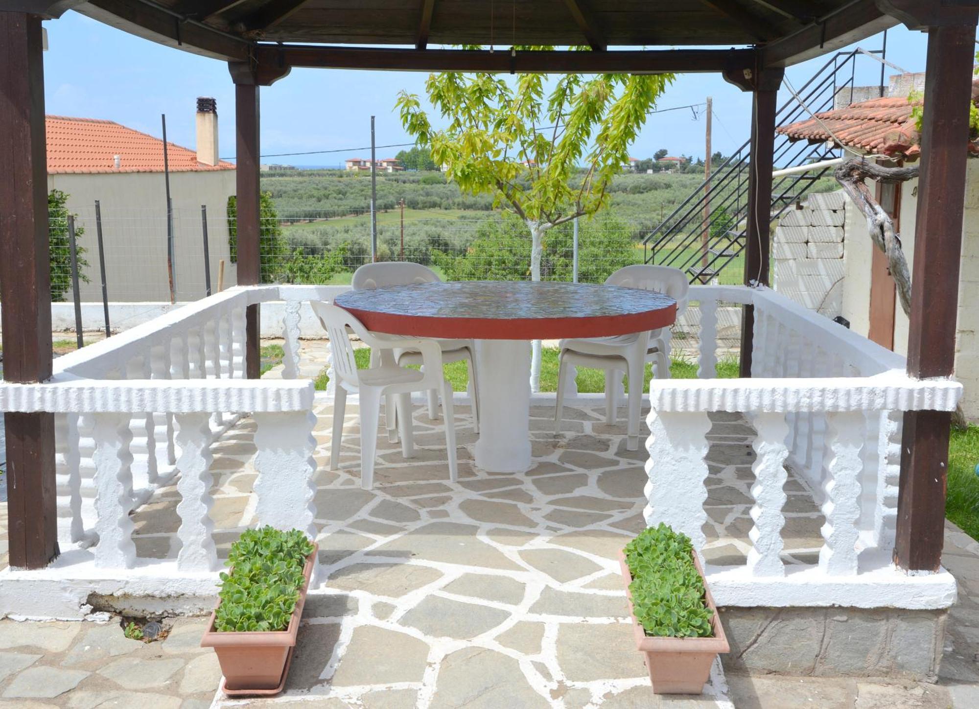 Emmanuel's Summer House Apartment